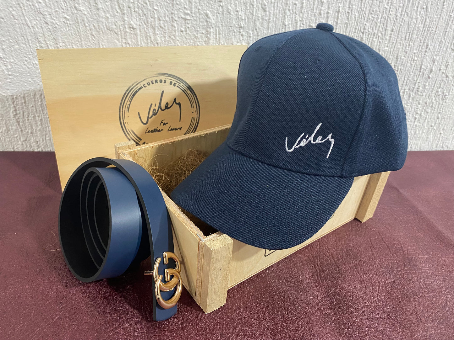Duo Dama Gorra Velez + Correa Gucci Caja