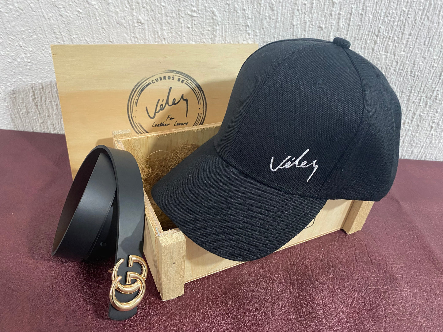 Duo Dama Gorra Velez + Correa Gucci Caja